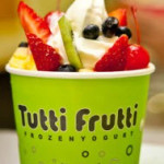 Frozen Yogurt & Fruit